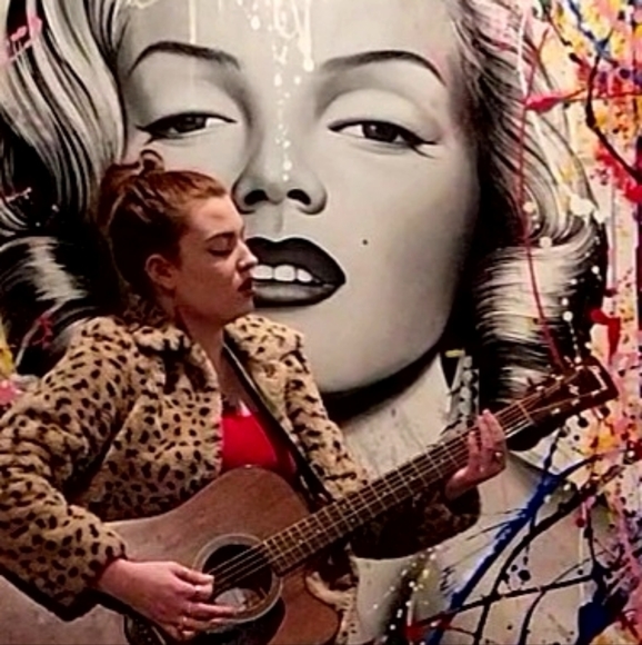 Meet your Posher, Jennifer--POSH AMBASSADOR & 5⭐️ Seller! - Picture 8 of 16